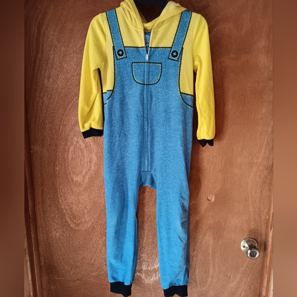 Universal  minions blanket sleeper